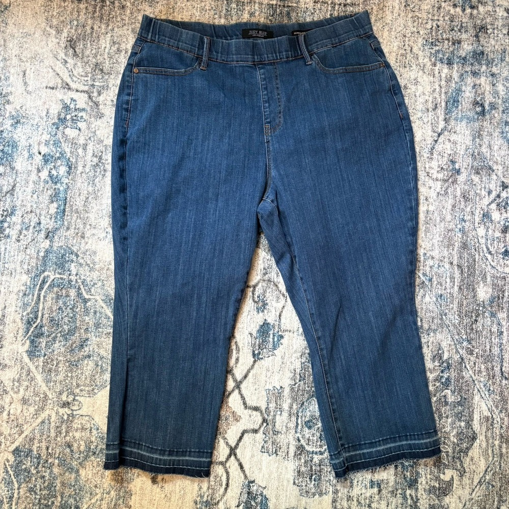 Judy Blue 20W High Rise Pull On Skinny Fit Capri Jeans Raw Release Hem Plus Size